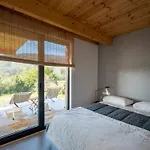 Doni Wood House, Casa En La Playa De Doninos 度假居 *