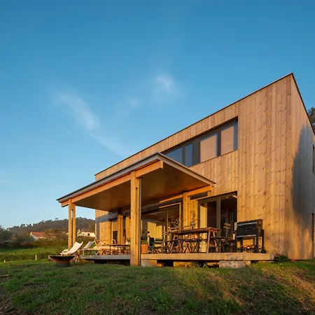 Doni Wood House, Casa En La Playa De Doninos