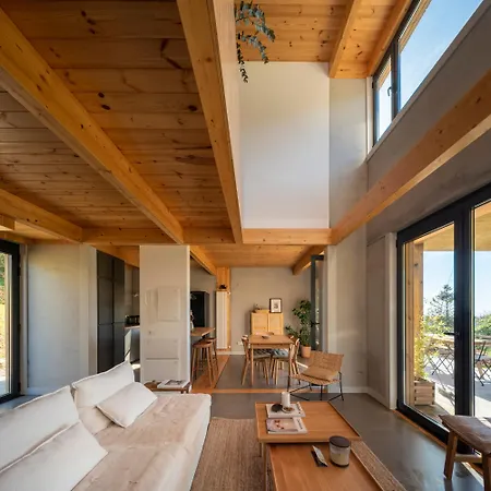 Doni Wood House, Casa En La Playa De Doninos Holiday home *